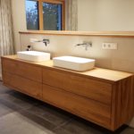 Bad Möbel mit Tip On