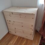 Zirbenkommode mit Griffmulden